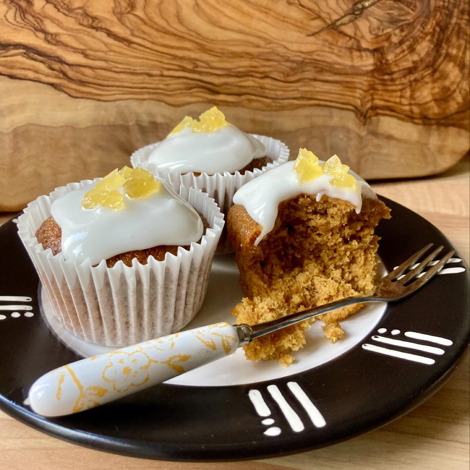 Gingerbread Cupcake with Lemon Icing
